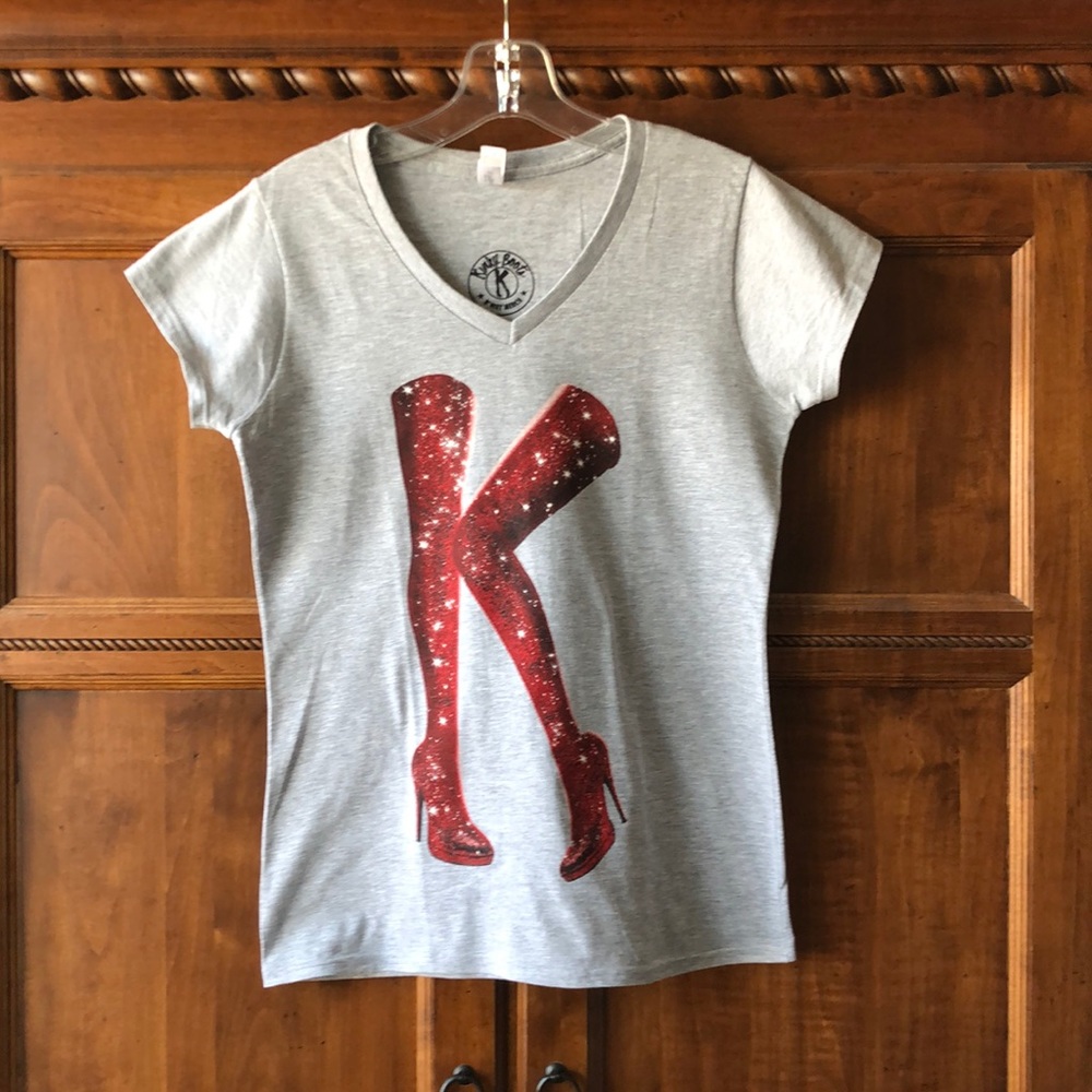 NWOT official Broadway  Med. Kinky Boots t-shirt